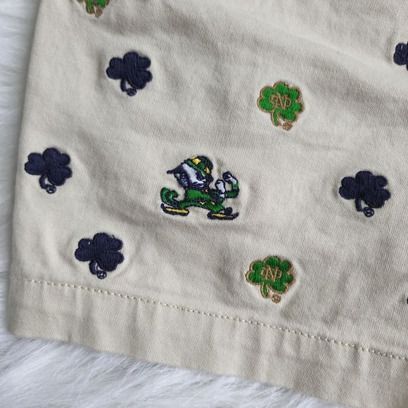 College classics Notre Dame University embroidered detailed low rise shorts - Picture 8 of 8